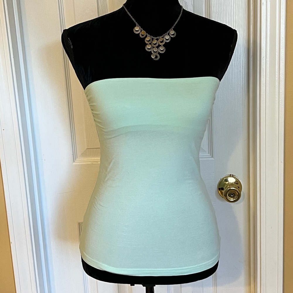 Great H&M mint green tube top with shelf bra